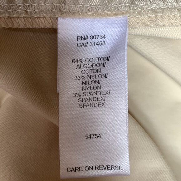 Maxime Bermuda Tan Shorts - Picture 4 of 5